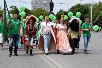 Сеть магазинов "ПУД" приняла участие в торжественных мероприятиях города Евпатории